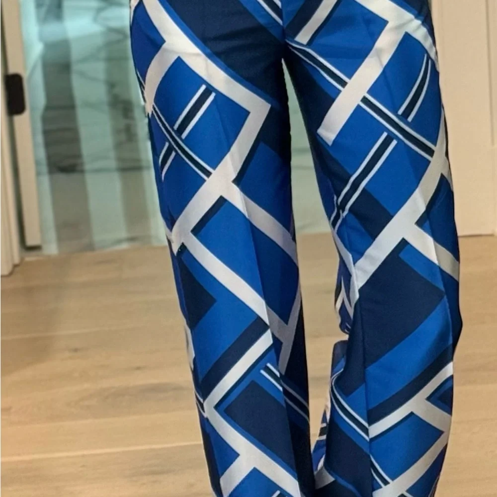 Zara Blue Geometric Women's Pant and top set - Picture 2 of 8